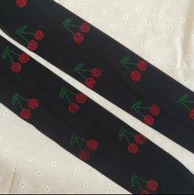 Load image into Gallery viewer, Very Cherry Leggings